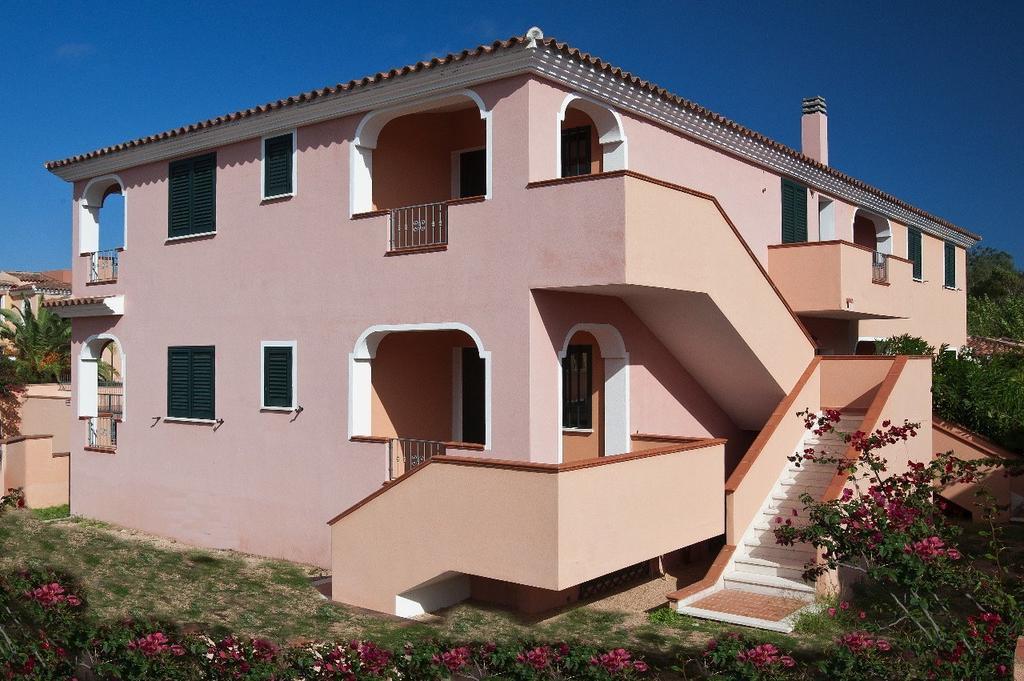 Appartamenti Le Ginestre E Gli Oleandri Cala Liberotto Extérieur photo